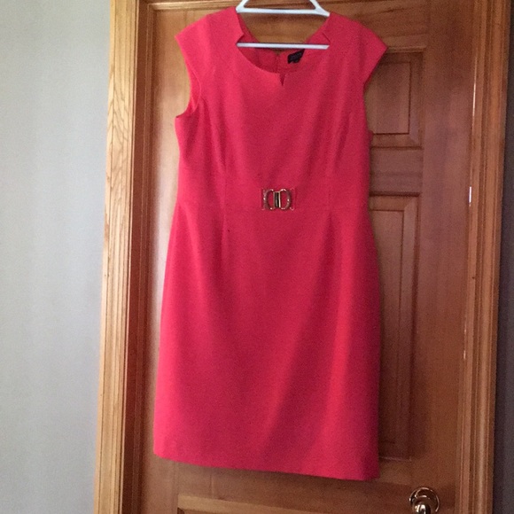 Tahari Dresses & Skirts - Tahari dress